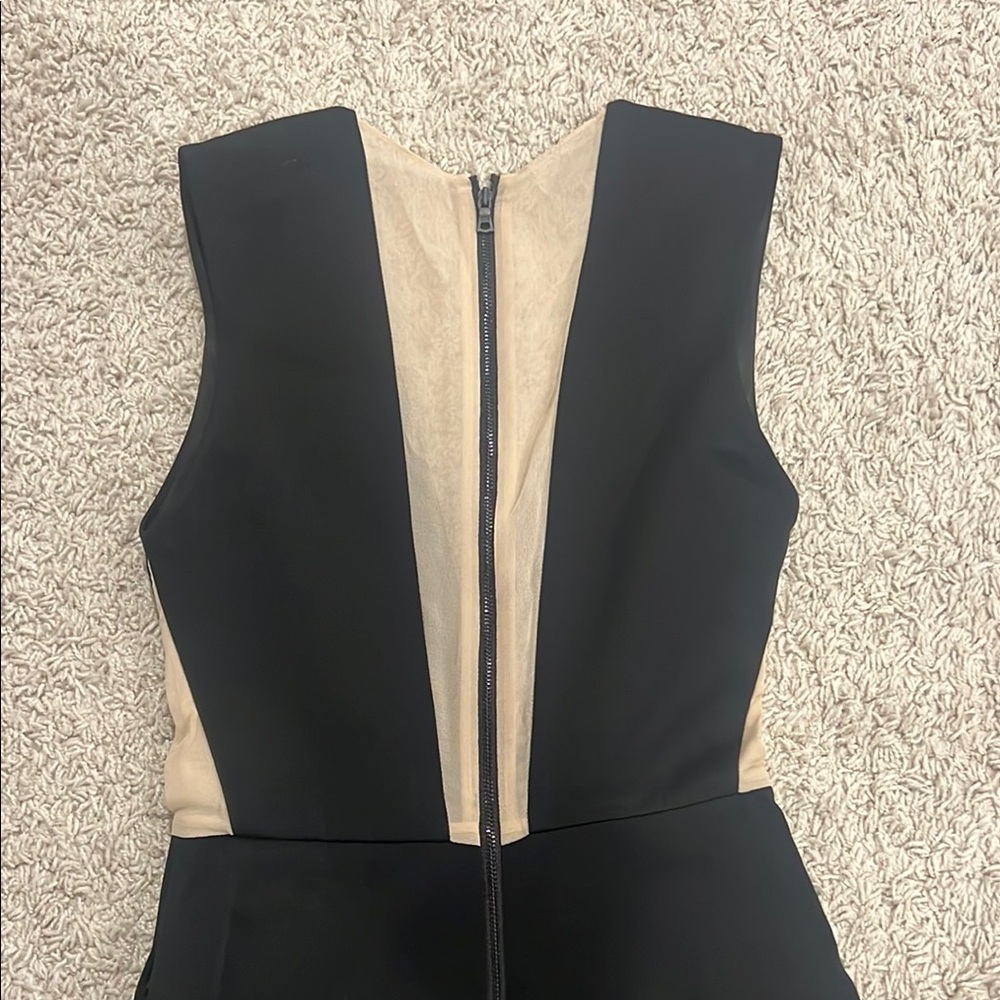 Alice + Olivia Black Wide-Leg Jumpsuit with Deep V-Neckline (FLAWED) - Picture 5 of 17